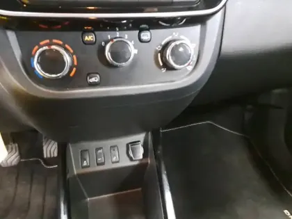 Photo 35 Dacia Spring 