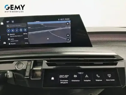 Photo 39 Peugeot 3008  Hybrid 136 e-DCS6
