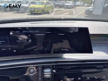 Photo 15 Peugeot 3008  Hybrid 136 e-DCS6