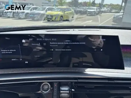 Photo 17 Peugeot 3008  Hybrid 136 e-DCS6