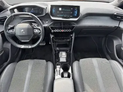 Photo 7 Peugeot 2008  Electrique 136 ch