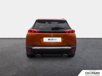 Photo 21 Peugeot 2008  PureTech 130 S&S BVM6