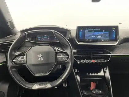 Photo 21 Peugeot 2008  Electrique 136 ch