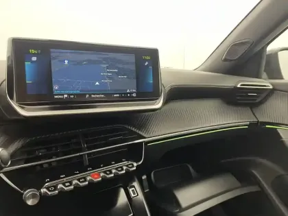 Photo 27 Peugeot 2008  Electrique 136 ch