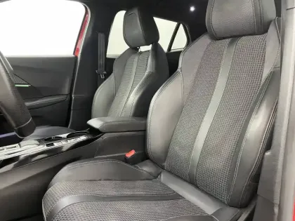 Photo 13 Peugeot 2008  Electrique 136 ch