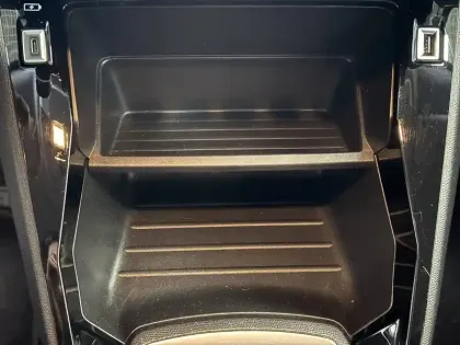 Photo 32 Peugeot 2008  BlueHDi 100 S&S BVM6