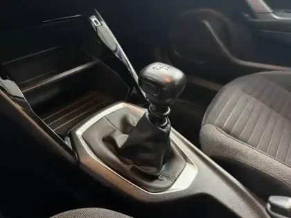 Photo 34 Peugeot 2008  BlueHDi 100 S&S BVM6