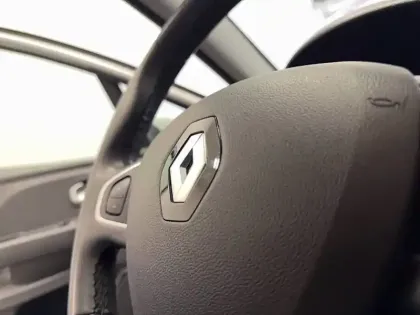 Photo 47 Renault Clio Gén. IV (B98) Ph2 Business 5