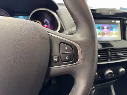 Photo 20 Renault Clio  SOCIETE REVERSIBLE DCI 75 ENERGY E6C