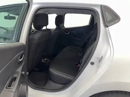 Photo 11 Renault Clio  SOCIETE REVERSIBLE DCI 75 ENERGY E6C