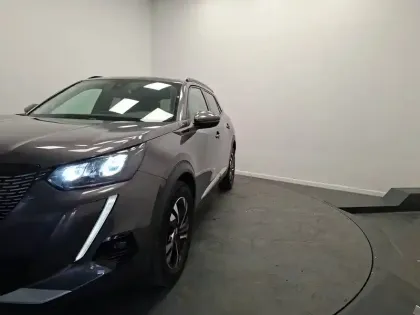 Photo 33 Peugeot 2008  BlueHDi 100 S&S BVM6