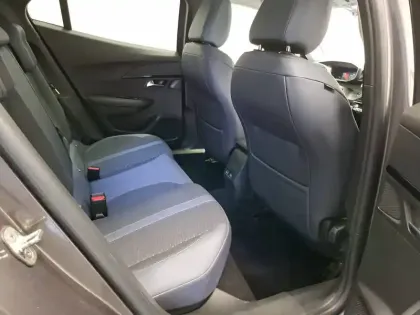 Photo 32 Peugeot 2008  BlueHDi 100 S&S BVM6