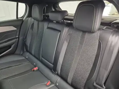 Photo 24 Peugeot 308  Hybrid 136 e-DCS6