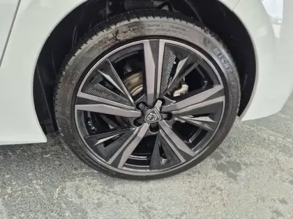 Photo 25 Peugeot 308  Hybrid 136 e-DCS6