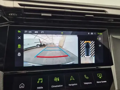 Photo 34 Peugeot 308  Hybrid 136 e-DCS6