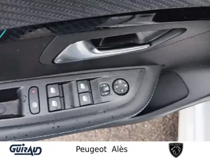 Photo 11 Peugeot 208  PureTech 100 S&S EAT8
