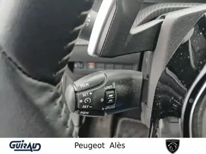 Photo 18 Peugeot 208  PureTech 100 S&S EAT8