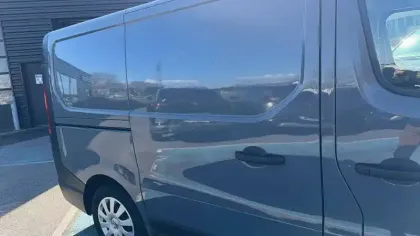 Photo 33 Nissan Primastar  FOURGON L1H1 2T8 2.0 DCI 130 S/S BVM