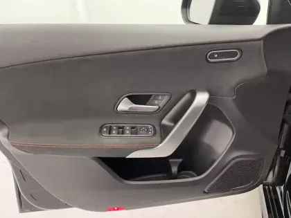 Photo 28 Mercedes Classe A  200 d 8G-DCT