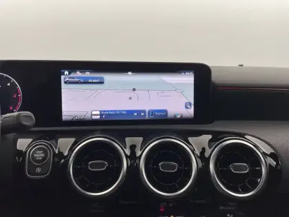 Photo 20 Mercedes Classe A  200 d 8G-DCT