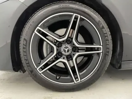 Photo 18 Mercedes Classe A  200 d 8G-DCT