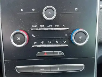 Photo 11 Renault Scenic  TCe 140 FAP