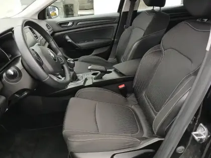 Photo 8 Renault Megane Mégane IV Berline Blue dCi 115