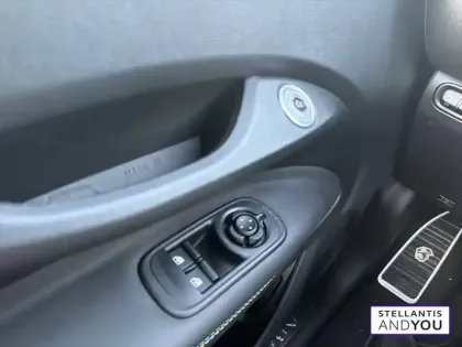 Photo 14 Abarth 500 e Cabriolet 155 ch