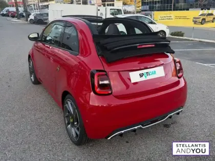 Photo 25 Abarth 500 e Cabriolet 155 ch