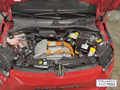 Photo 13 Abarth 500 e Cabriolet 155 ch