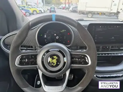 Photo 17 Abarth 500 e Cabriolet 155 ch