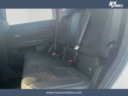 Photo 12 Mitsubishi Outlander  2.4l PHEV Twin Motor 4WD