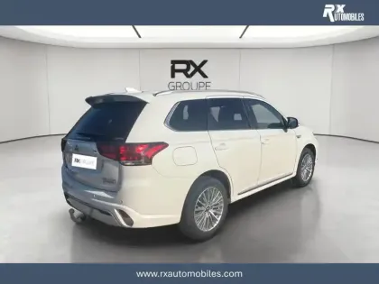 Photo 9 Mitsubishi Outlander  2.4l PHEV Twin Motor 4WD