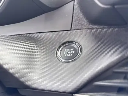 Photo 57 Peugeot 208  PureTech 100 S&S EAT8