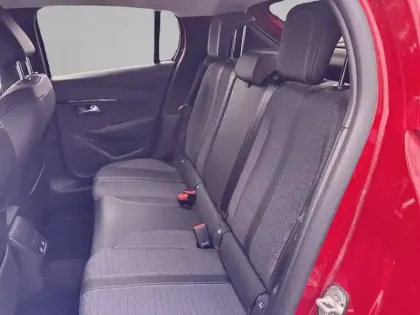 Photo 31 Peugeot 208  PureTech 100 S&S EAT8