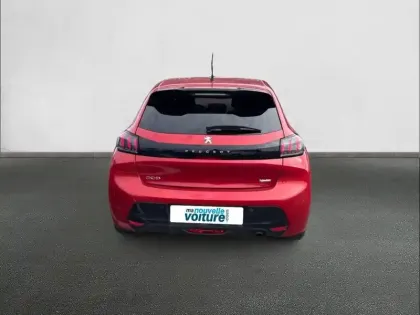 Photo 44 Peugeot 208  PureTech 100 S&S EAT8