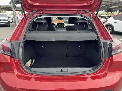 Photo 45 Peugeot 208  PureTech 100 S&S EAT8