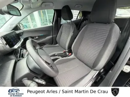 Photo 8 Peugeot 2008  PureTech 130 S&S BVM6