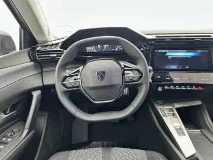 Photo 8 Peugeot 308  SW Hybrid 145 e-DCS6