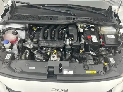 Photo 25 Peugeot 208  PureTech 75 S&S BVM5