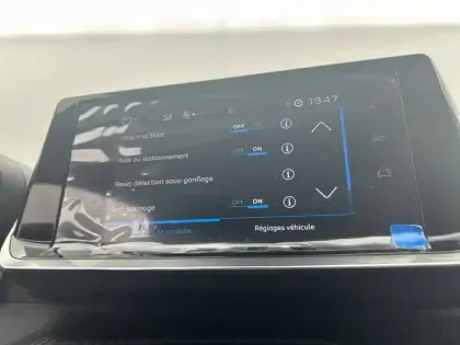 Photo 24 Peugeot 208  PureTech 75 S&S BVM5