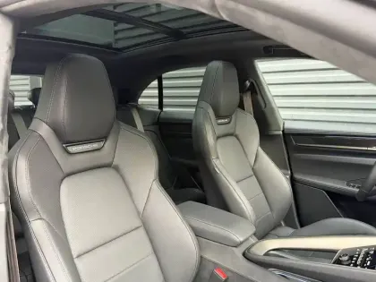 Photo 42 Porsche Macan  Turbo 639 ch