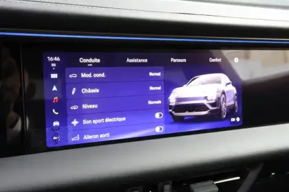 Photo 37 Porsche Macan  Turbo 639 ch