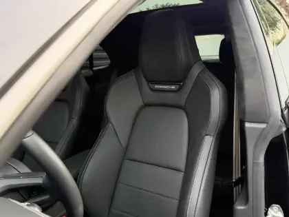 Photo 47 Porsche Macan  Turbo 639 ch