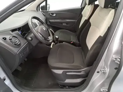 Photo 25 Renault Captur  TCe 90 E6C