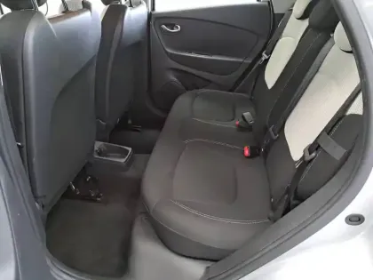 Photo 24 Renault Captur  TCe 90 E6C