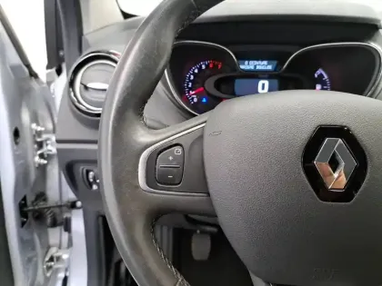 Photo 29 Renault Captur  TCe 90 E6C