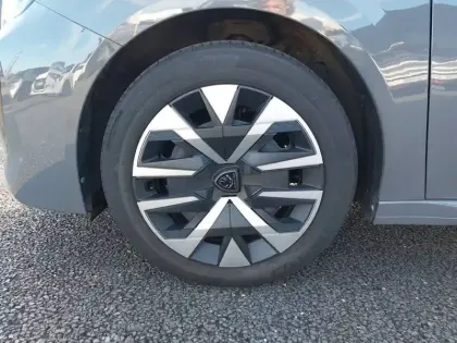 Photo 32 Peugeot 208  PureTech 75 S&S BVM5