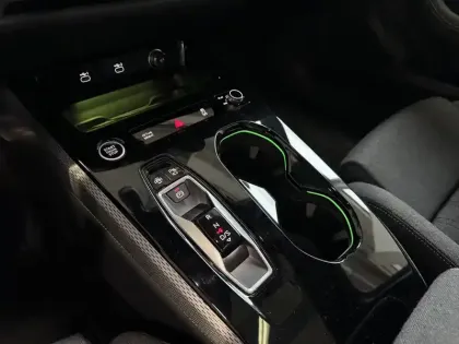 Photo 16 Audi A5  TDI Hybride 204 ch S tronic 7