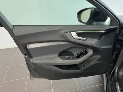 Photo 8 Audi A5  TDI Hybride 204 ch S tronic 7